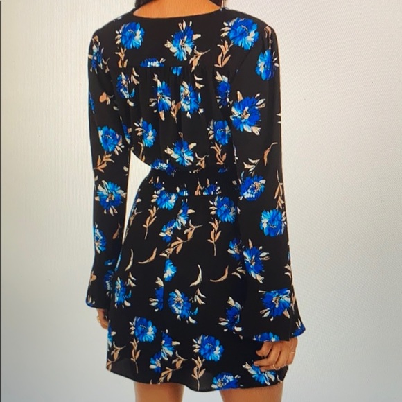 Dress - Picture 3 of 4